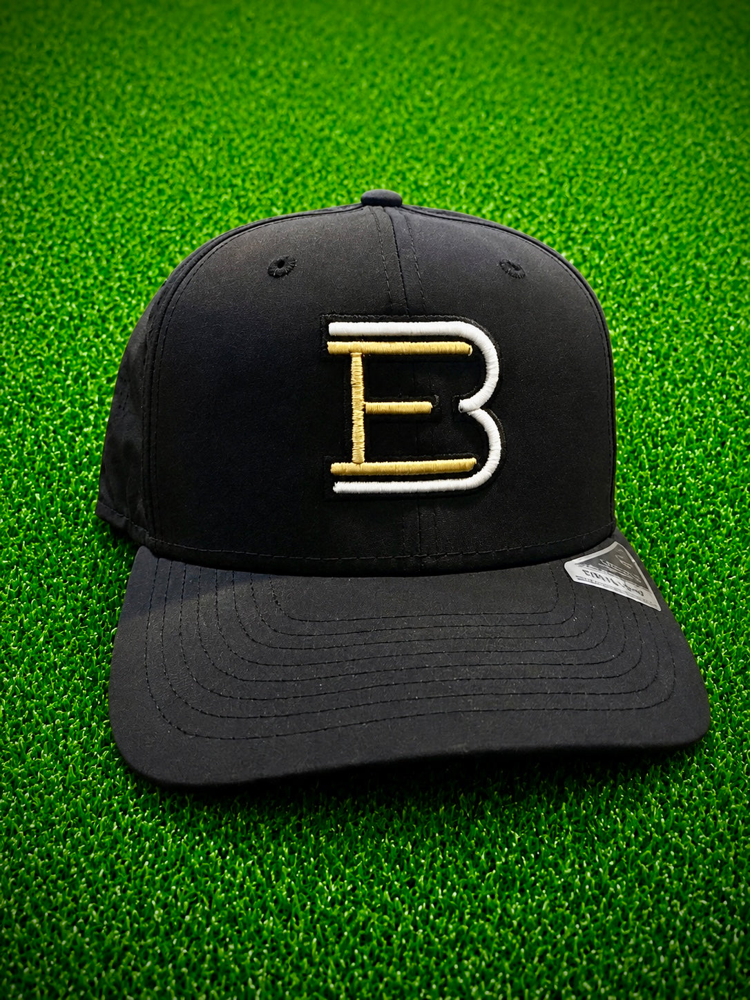 NEW ERA 6 Panel Laser Mesh Performance BLACK