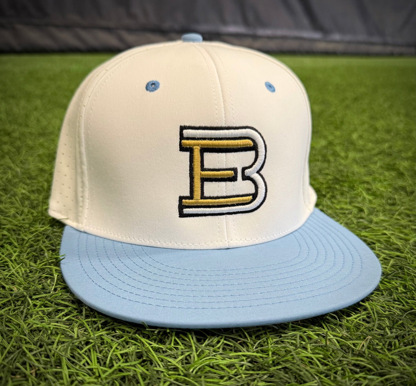 White/Light Blue Sideline